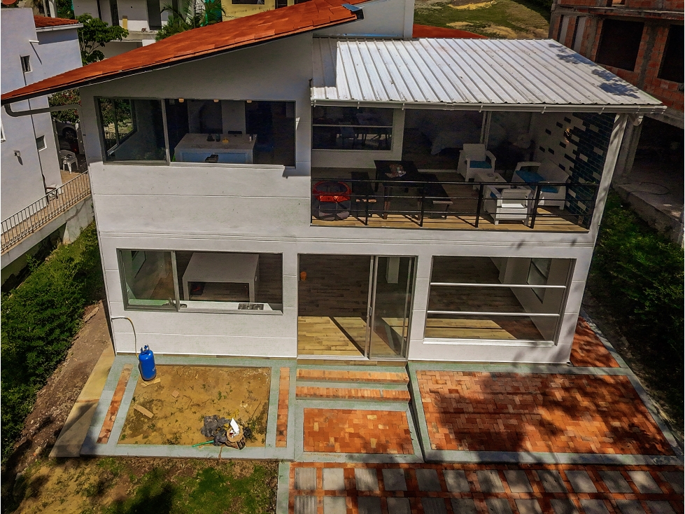 Venta De Casa Campestre Nueva en Silvania - 4