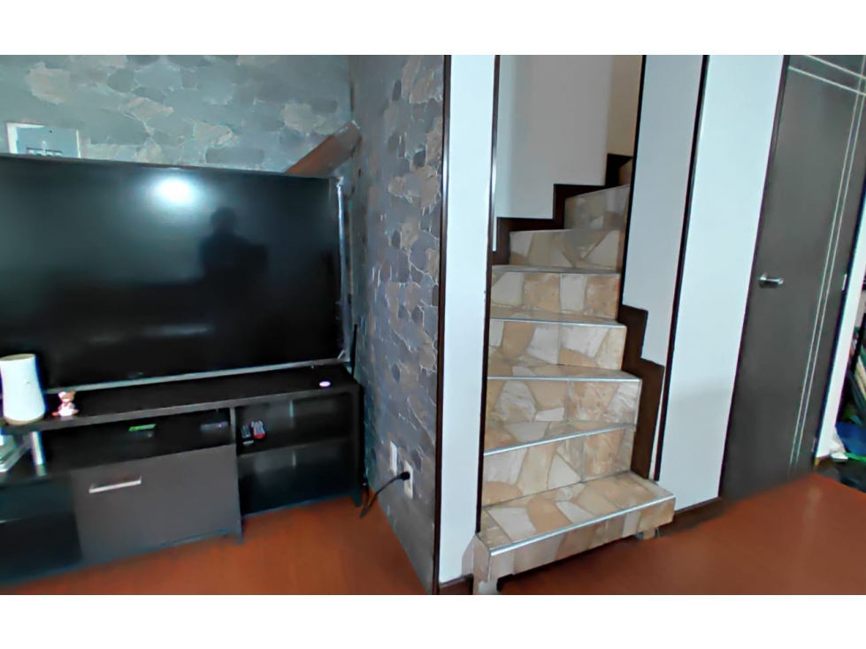 Venta Casa Álamos Sur: Garaje, 3 hab, 2 baños, Estudio y Patio — foto 5