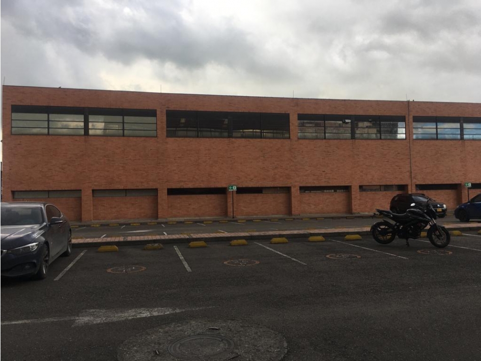 VENTA OFICINA FONTIBON PARQUE INDUSTRIAL PUERTO CENTRAL — foto 5