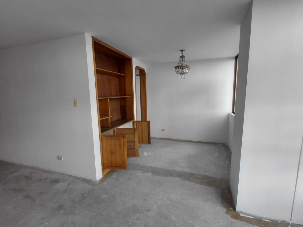 VENTA APARTAMENTO AV. SANTANDER CON VISTA INCREIBLE Y UBICACION — foto 4