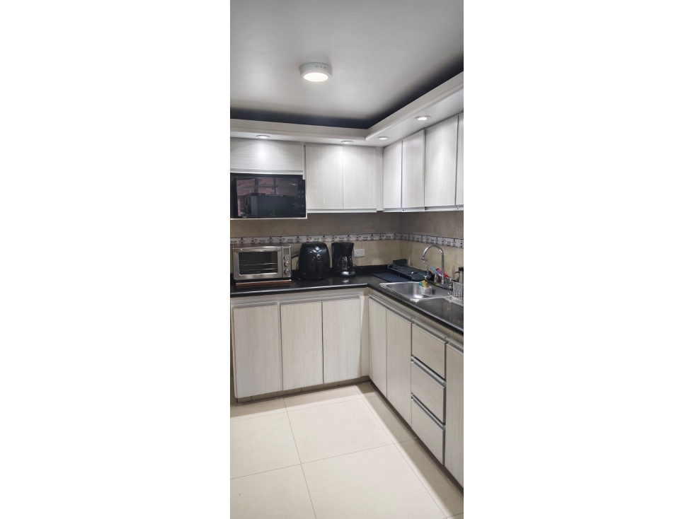 ARRIENDO APARTAMENTO AMOBLADO DE LUJO EN USAQUÉN LISTO PARA HABITAR — foto 2