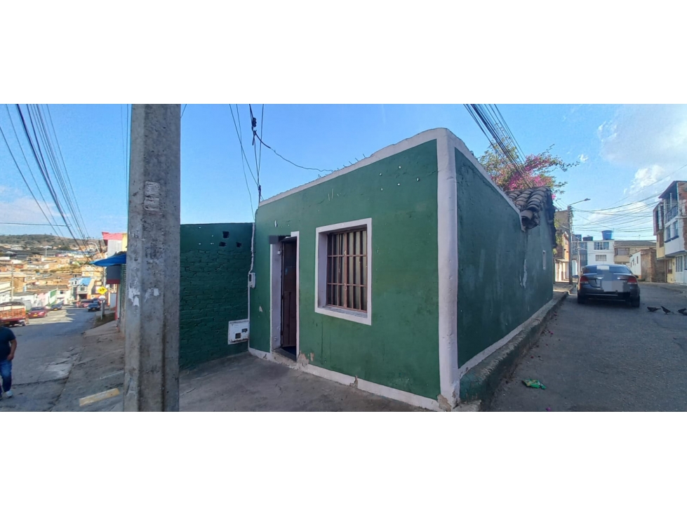 VENTA DE CASA LOTE EN EL BARRIO JORDAN - 2