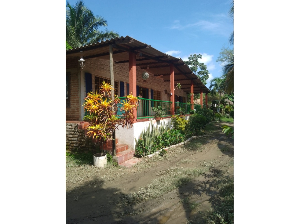 VENTA CABAÑA EN PUERTO MOSQUITO GAIRA SANTA MARTA - E.C.