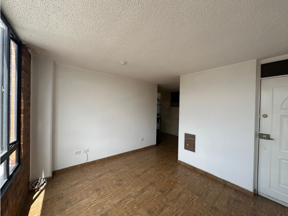 VENTA APARTAMENTO DUPLEX EN FONTIBON — foto 4