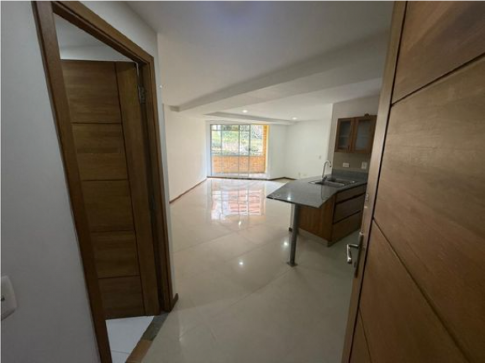 Arriendo Apartamento en Sabaneta sector Las Lomitas — foto 4