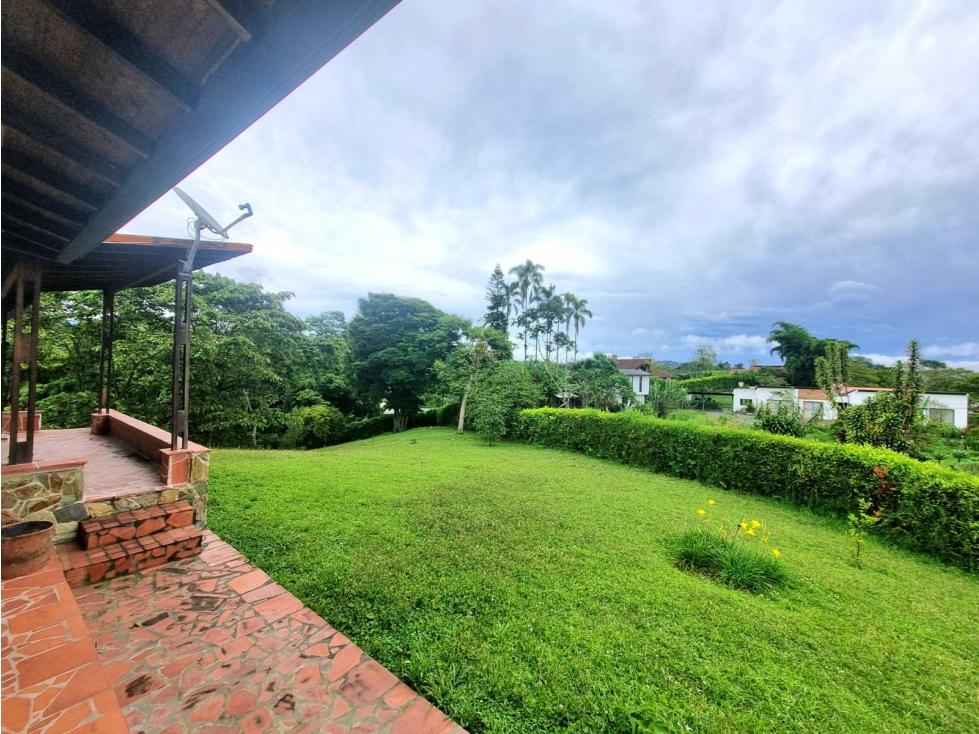 VENTA CASA CAMPESTRE VIA ARMENIA