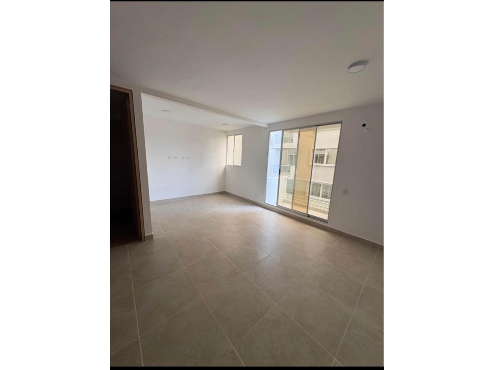 ARRIENDO APARTAMENTO EN SERENA DEL MAR — foto 2