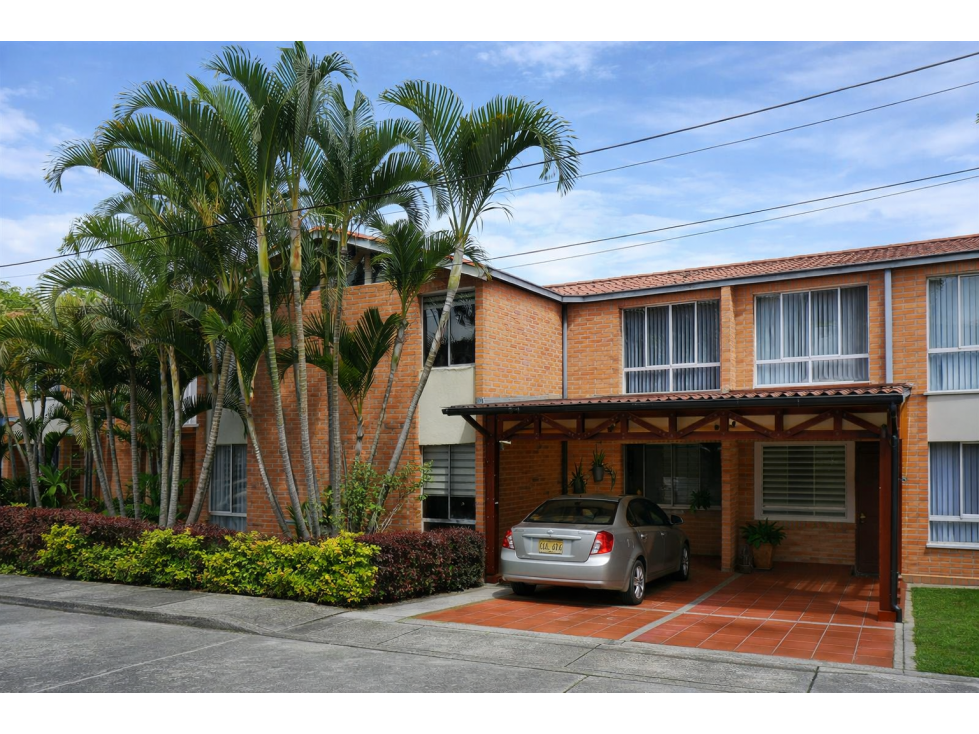 SE VENDE CASA EN CONJUNTO RESIDENCIAL PINO PARDO REAL