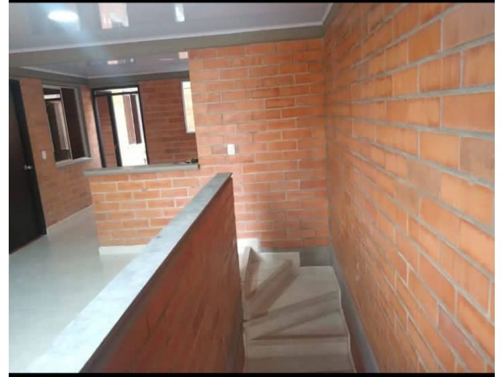 VENTA DE CASA BIFAMILIAR UBICADO EN SANTA ROSA DE CABAL — foto 2