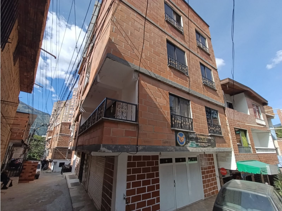 Venta Edificio de Inversión en Bello | Rentabilidad Inmediata - 4