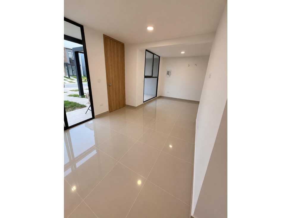VENTA CASA EN DORAL WEST - 4