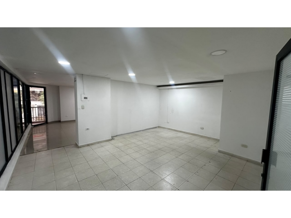SE VENDE LOCALES SECTOR CENTRO HISTÓRICO STA MTA - P.V - 4