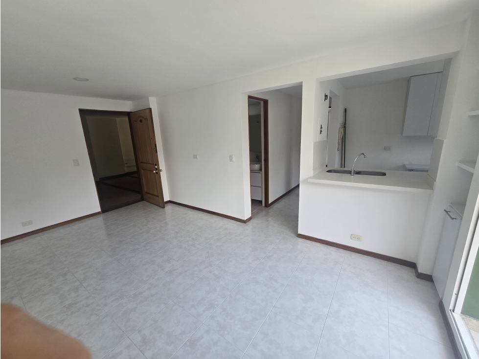Venta hermoso apartamento en la Loma de los Bernal — foto 4