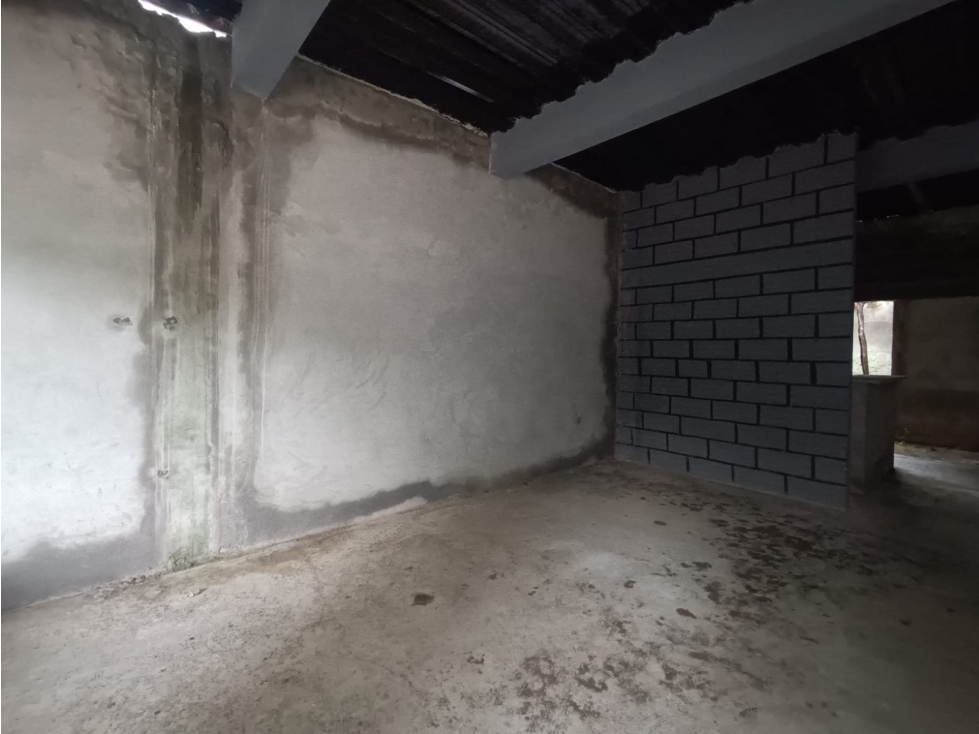 EN VENTA CASA EN OBRA GRIS CON GRAN POTENCIAL — foto 4