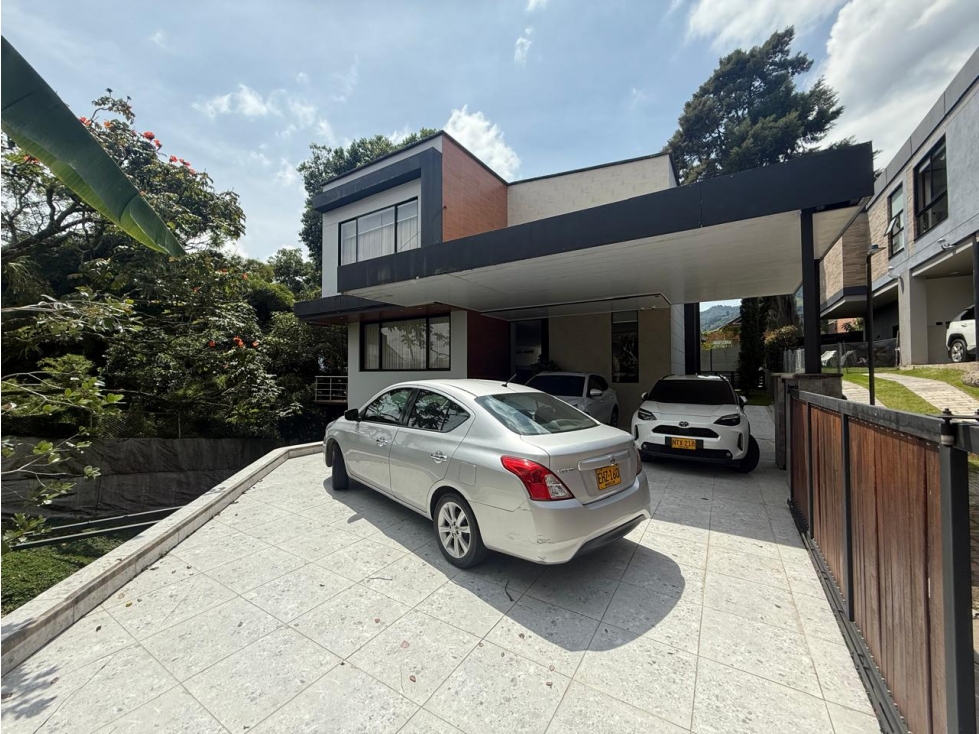 Venta de Casa en La Estrella - 2