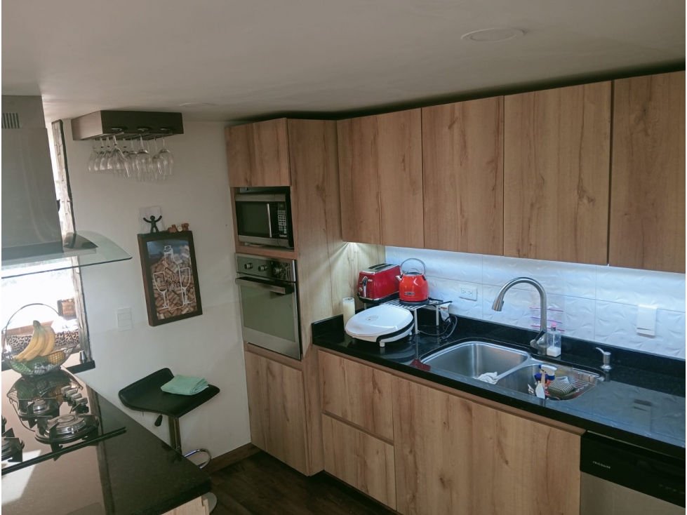 VENTA APARTAMENTO DUPLEX REMODELADO CEDRITOS — foto 2
