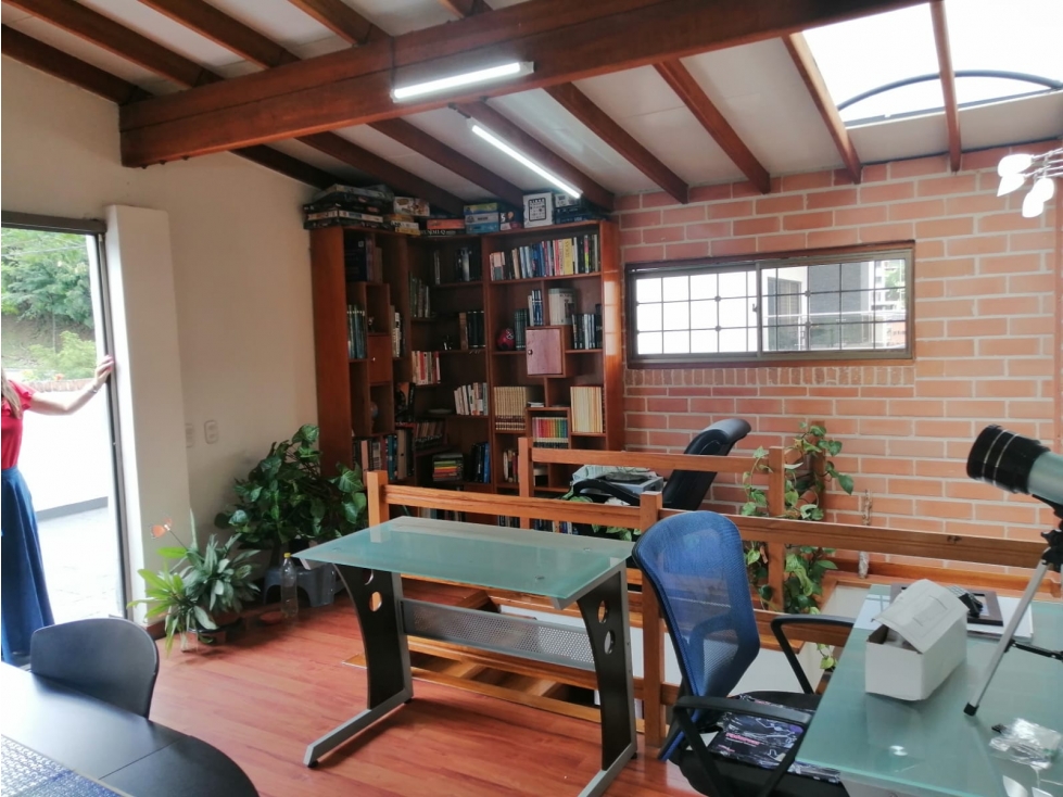 VENTA CASA EN SABANETA