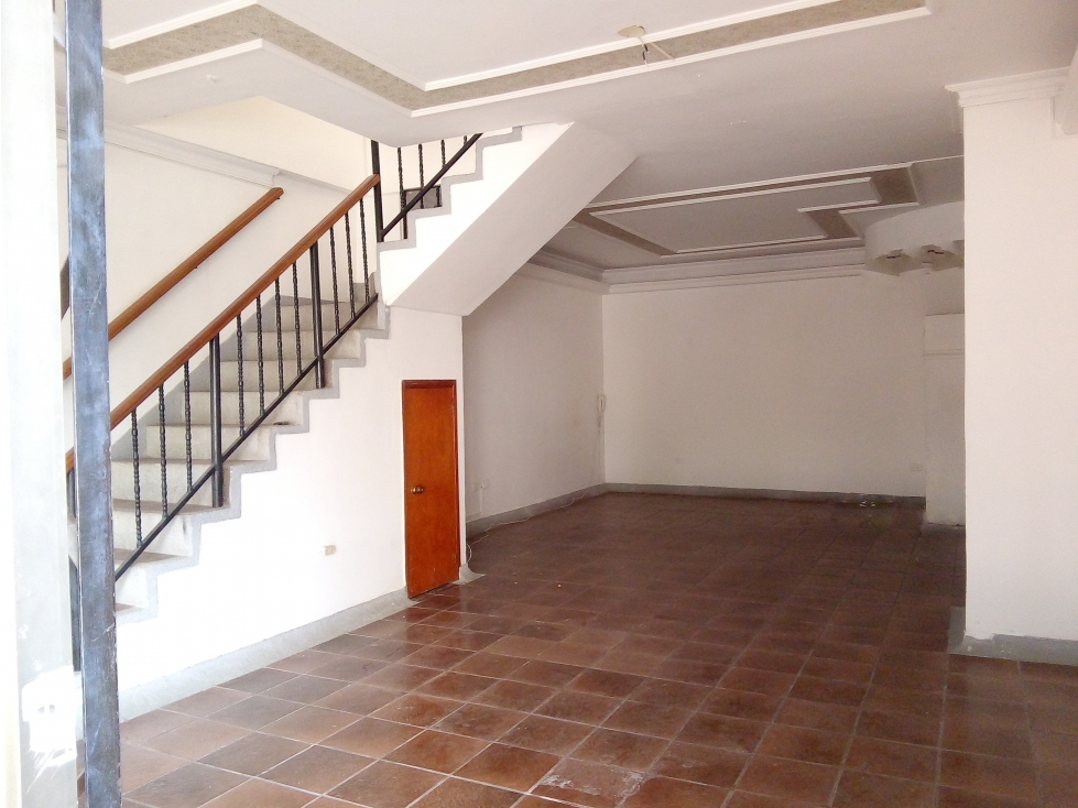 SE VENDE LOCAL COMERCIAL BAVARIA SANTA MARTA F.R — foto 3