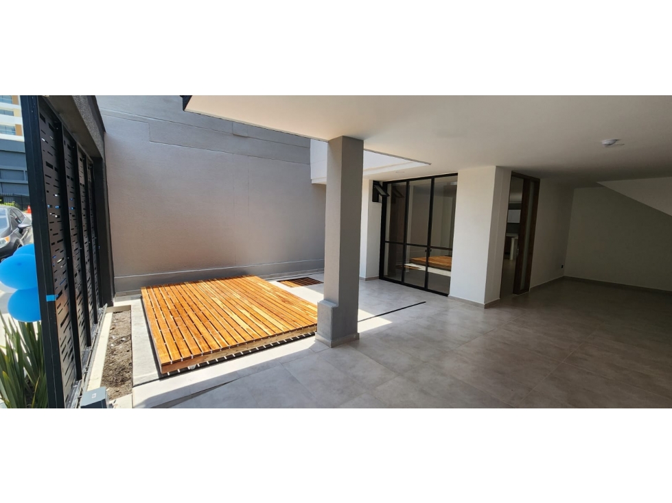 VENTA CASA CERRITOS