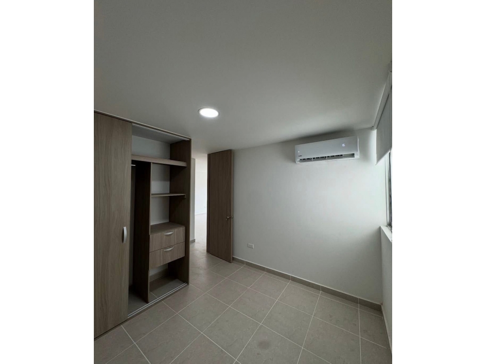 ARRIENDO APARTAMENTO CERCANO A CRESPO — foto 3