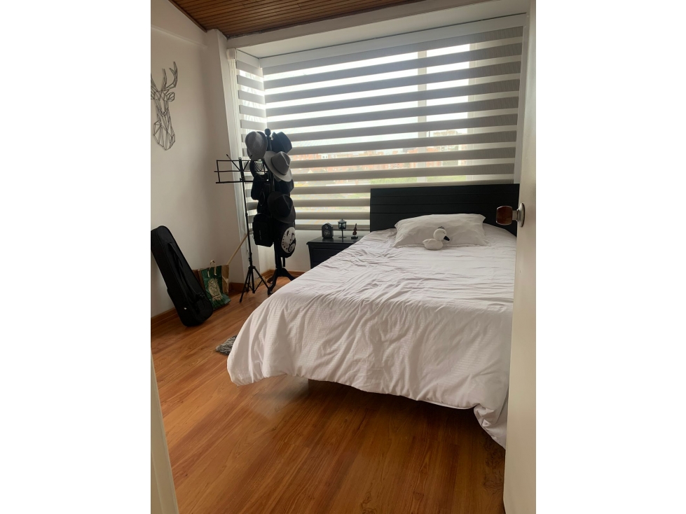 VENTA APARTAMENTO ILUMINADO EN CEDRITOS CERCA A PARQUES Y COMERCIO — foto 4