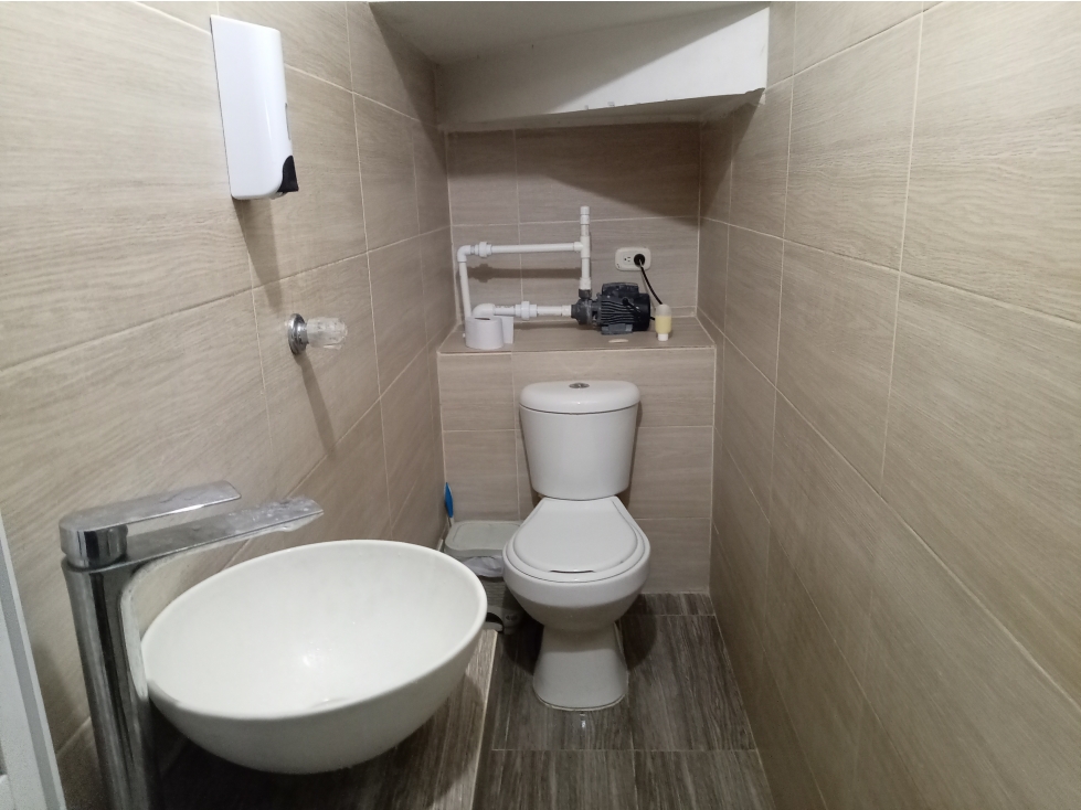 VENTA DE HOSTAL OPERATIVO CON EXCELENTE OCUPACION — foto 5