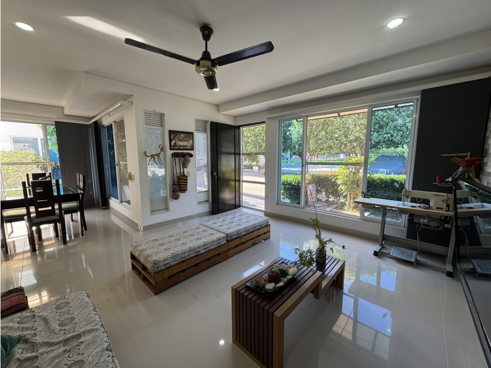 VENTA CASA EN FLANDES CON 112MTS Y EXCELENTES ZONAS COMUNES