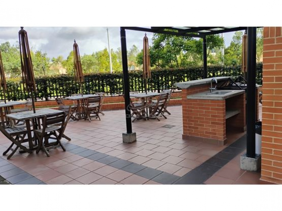 VENTA AMPLIO APARTAMENTO BARRIO CASABLANCA -BOGOTÁ — foto 5