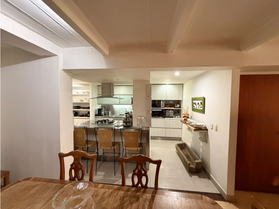 Apartamento amplio en excelente sector del Poblado — foto 5