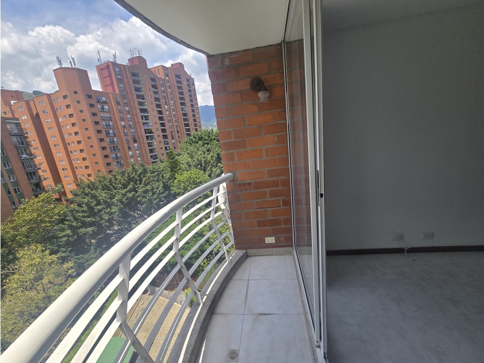 Venta hermoso apartamento en la Loma de los Bernal — foto 5