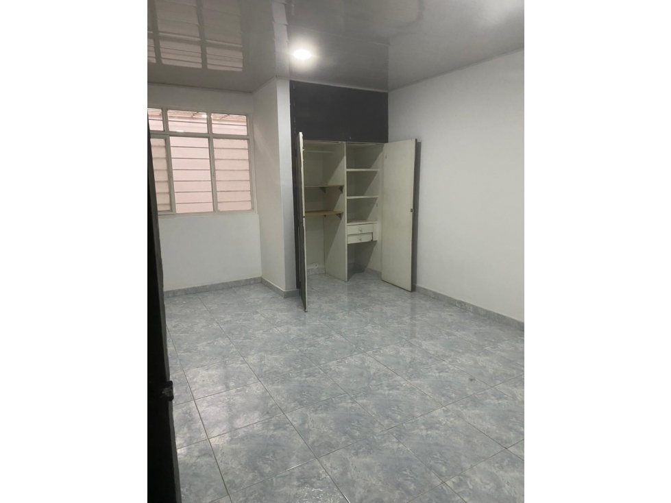 VENDO CASA CENTRAL EN SAN VICENTE (ROA) — foto 6