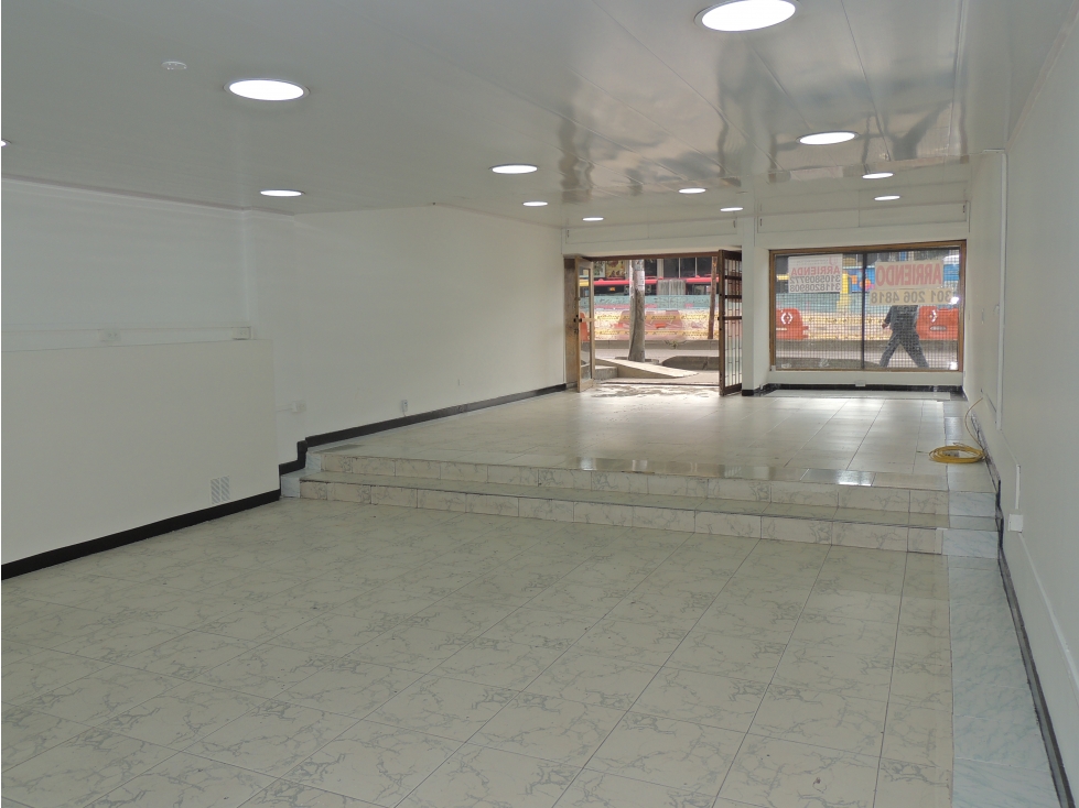 VENDO LOCAL COMERCIAL CHAPINERO Ed. seguros Bolívar — foto 5