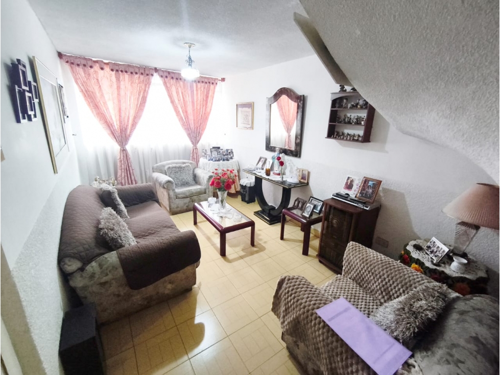 VENTA CASA EN SAN FERNANDO BOGOTA