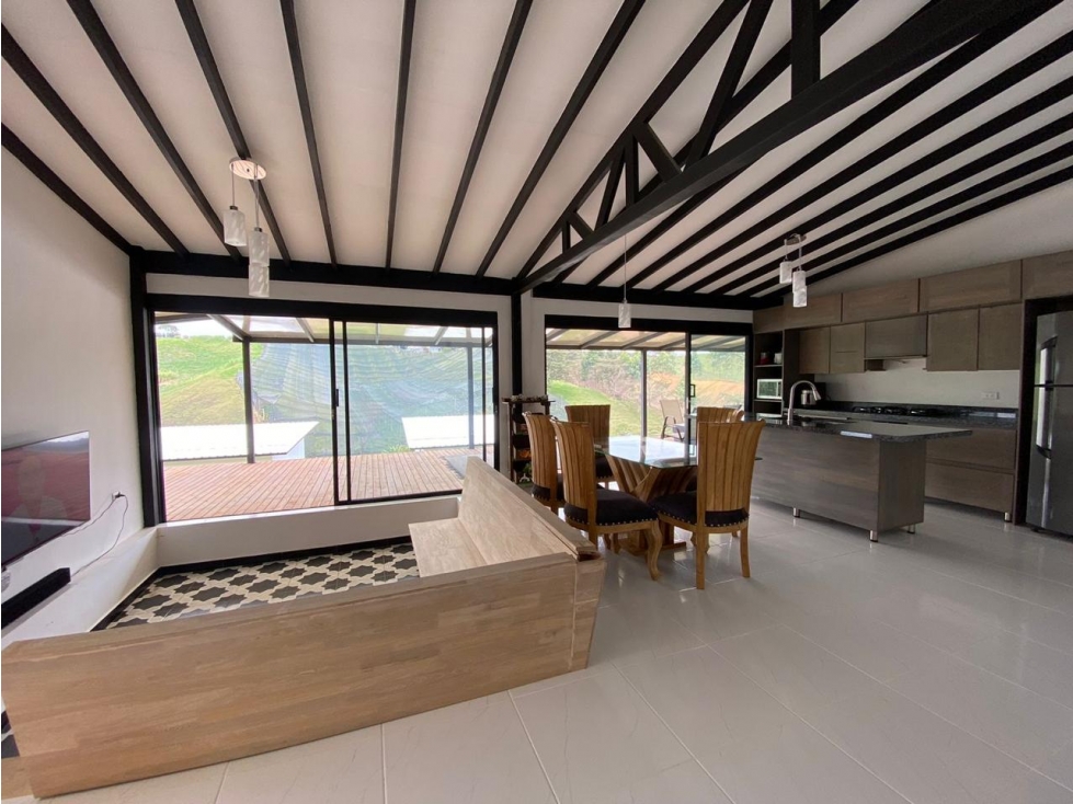 VENTA DE FINCA EN RIONEGRO - ANTIOQUIA