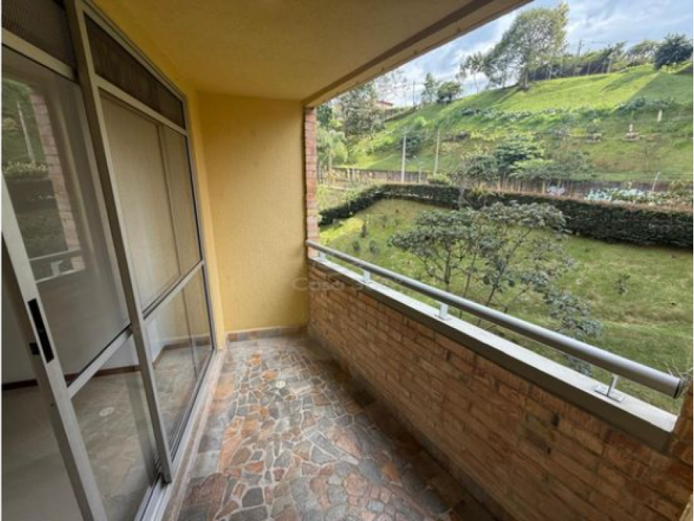 Arriendo Apartamento en Sabaneta sector Las Lomitas — foto 6
