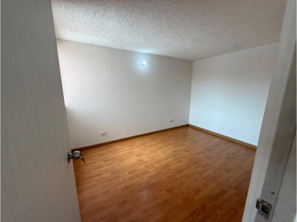 VENTA APARTAMENTO CONJUNTO RESIDENCIAL TEKA LOS MADEROS, TOCANCIPA — foto 3