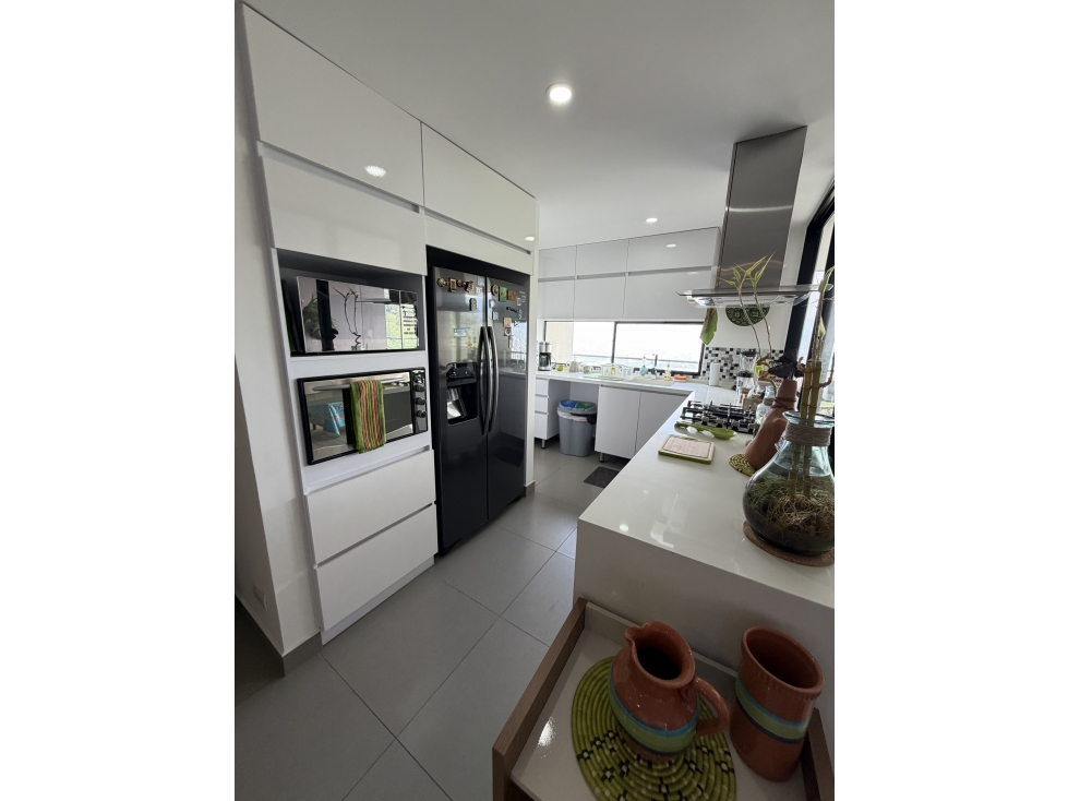 VENTA EXCLUSIVO APARTAMENTO EN LAS LOMITAS SABANETA — foto 4