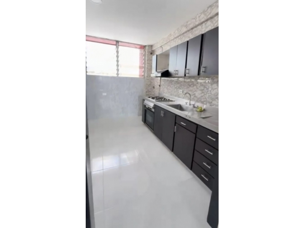VENTA APARTAMENTO DE 110MTS SOBRE LA AV. CIRCUNVALAR PEREIRA - 6