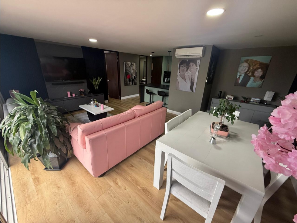 Venta de Apartamento de Lujo en El Poblado Milla de Oro | 111.73 m² — foto 2