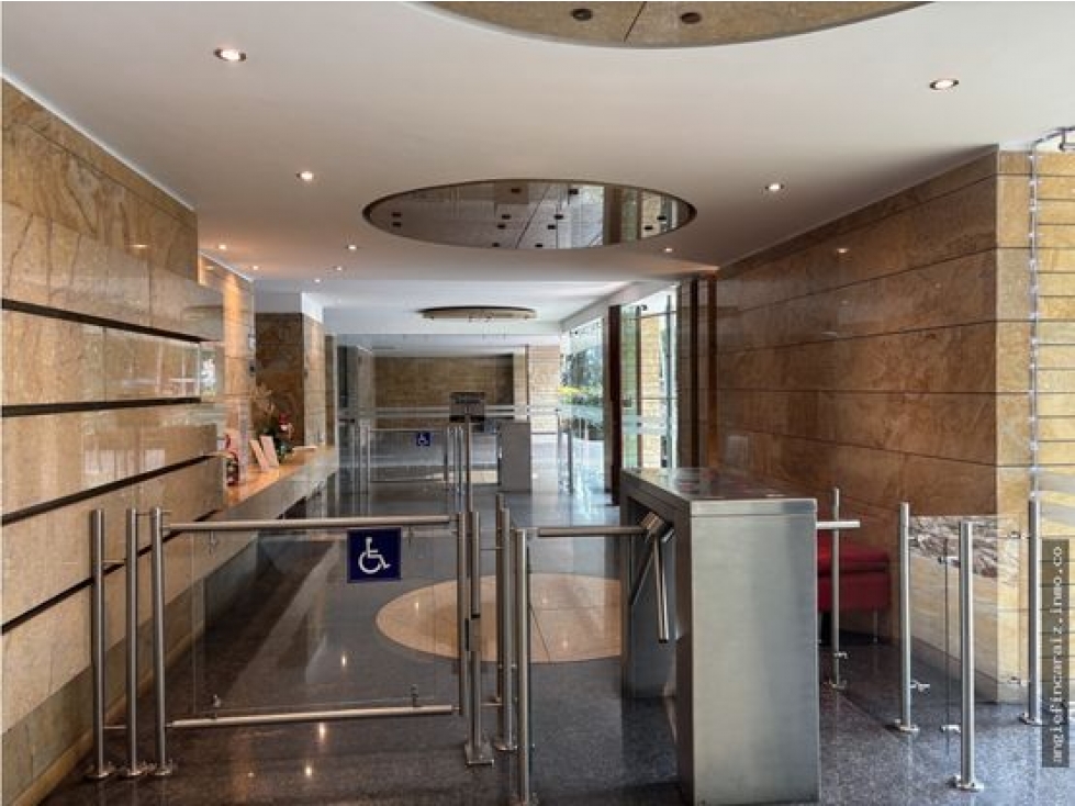 Oficina Corporativa en Venta o Arriendo Chicó Norte UK — foto 6