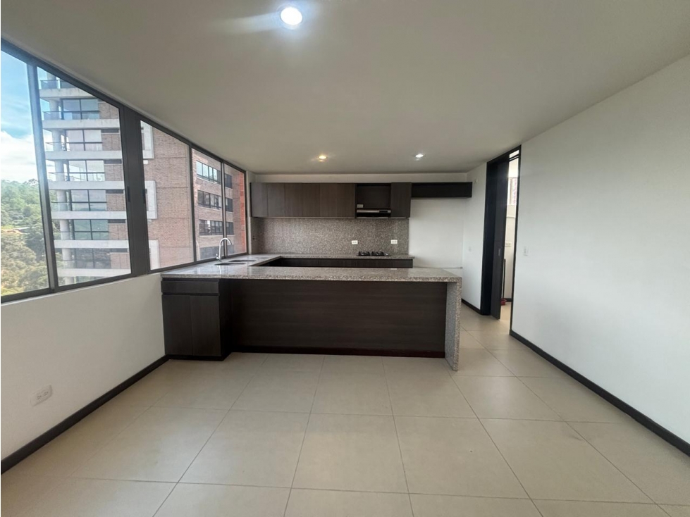 VENTA EXCLUSIVO APARTAMENTO EN LAS PALMAS, EL POBLADO — foto 4