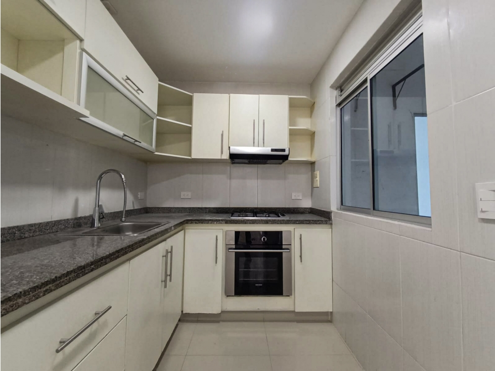 VENTA DE APARTAMENTO EN LA CASTELLANA — foto 6