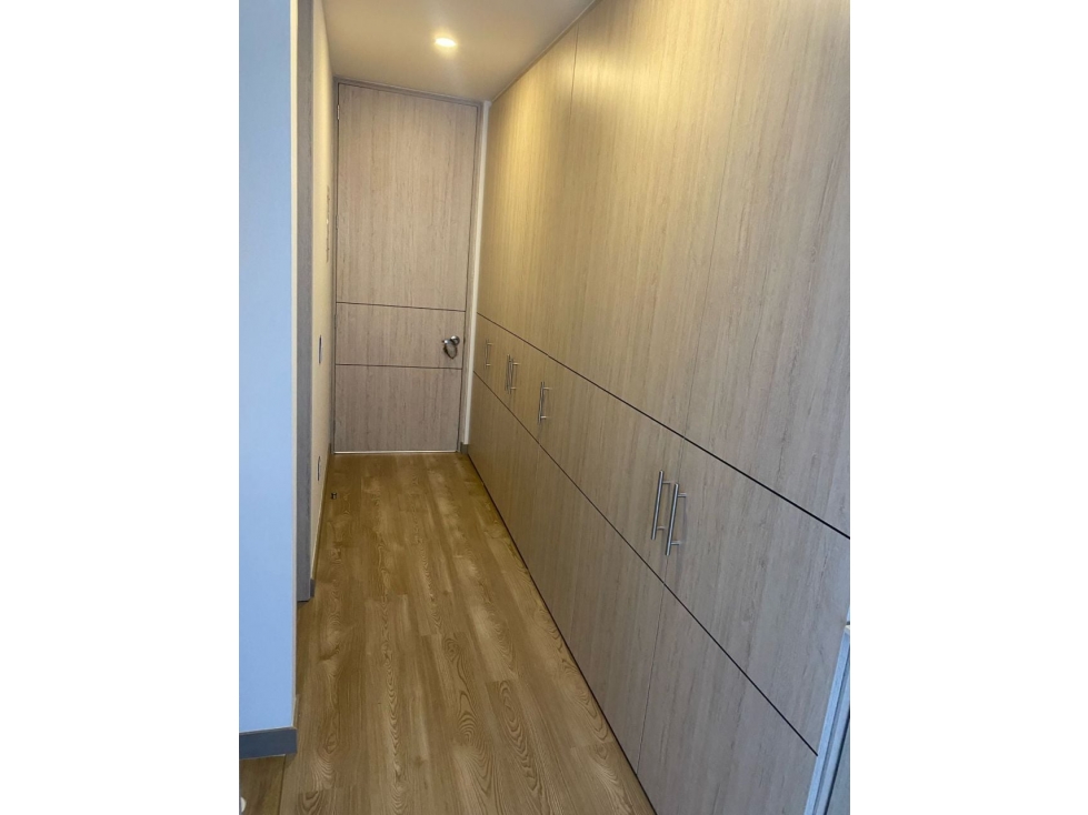 VENTA APARTAESTUDIO CON PARQUEADERO PISO 20- CHAPINERO — foto 6