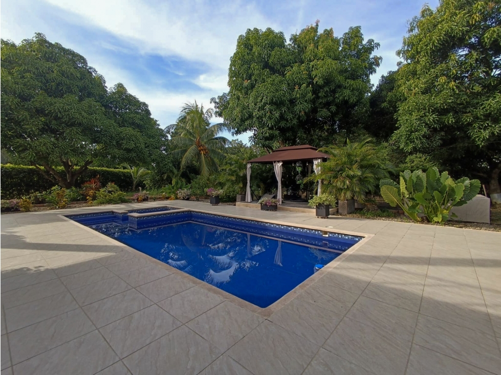 EN VENTA CASA CAMPESTRE CERCA DEL EVEGREENMALL - 6