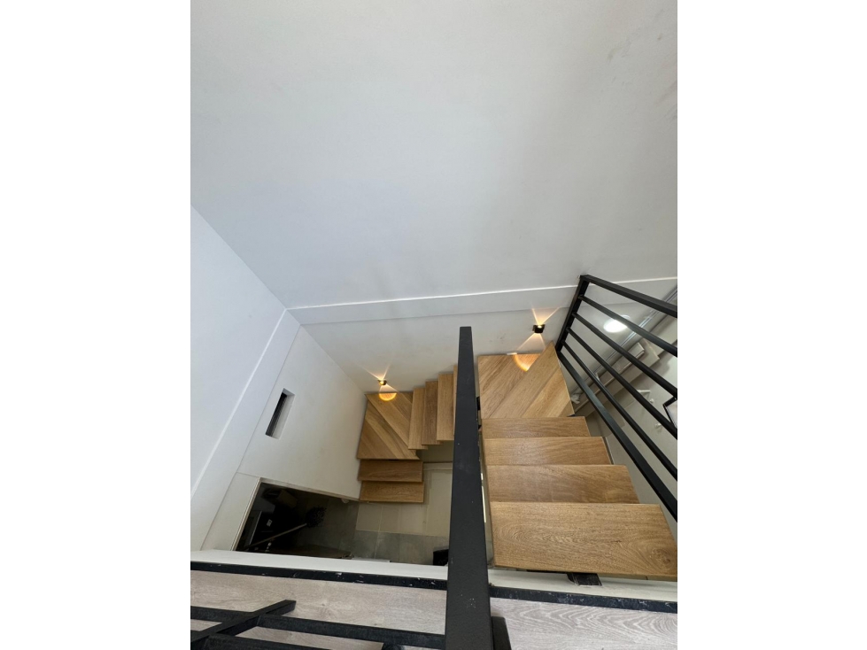VENTA ESPECTACULAR DÚPLEX TOTALMENTE NUEVO, MANRIQUE — foto 3