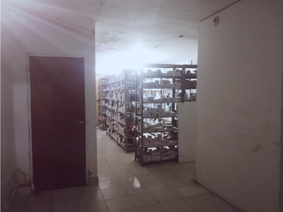 SE VENDE LOCAL COMERCIAL MIRAFLORES SANTA MARTA F.R — foto 2