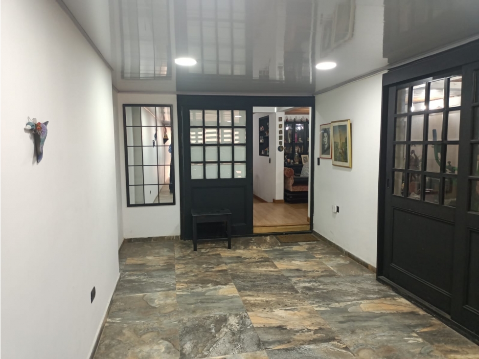 VENDO CASA BARRIO MILENTA-KENNEDY