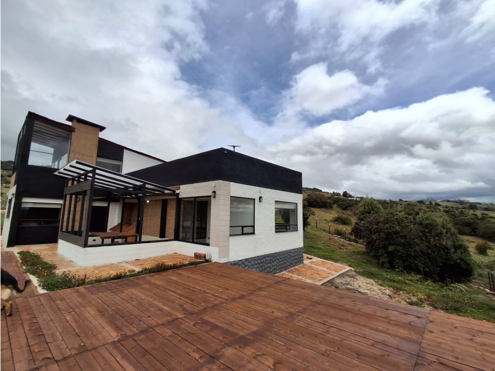 VENTA DE CASA CAMPESTRE EN COMBITA - 2