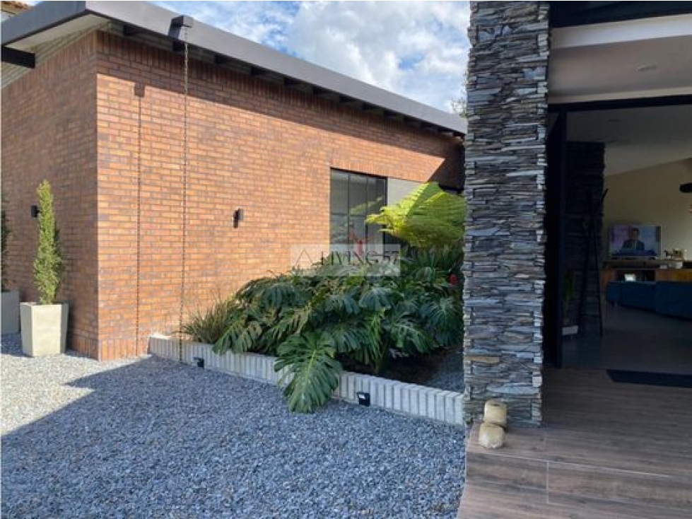 Venta de Casa en El Retiro en Unidad Cerrada Cerca al Pueblo — foto 2