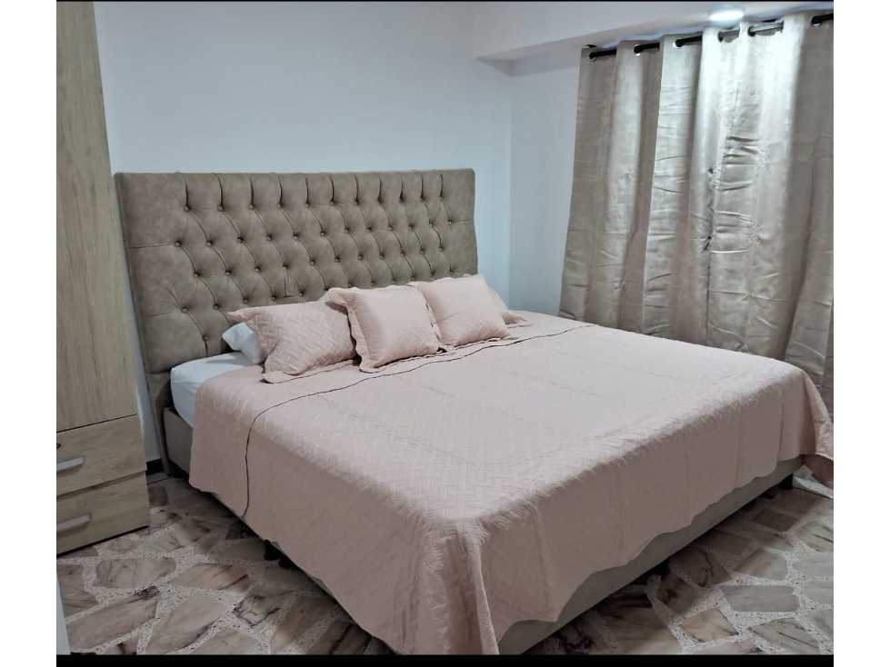VENTA APARTAMENTO PENTHOUSE EN EL LAGUITO — foto 3
